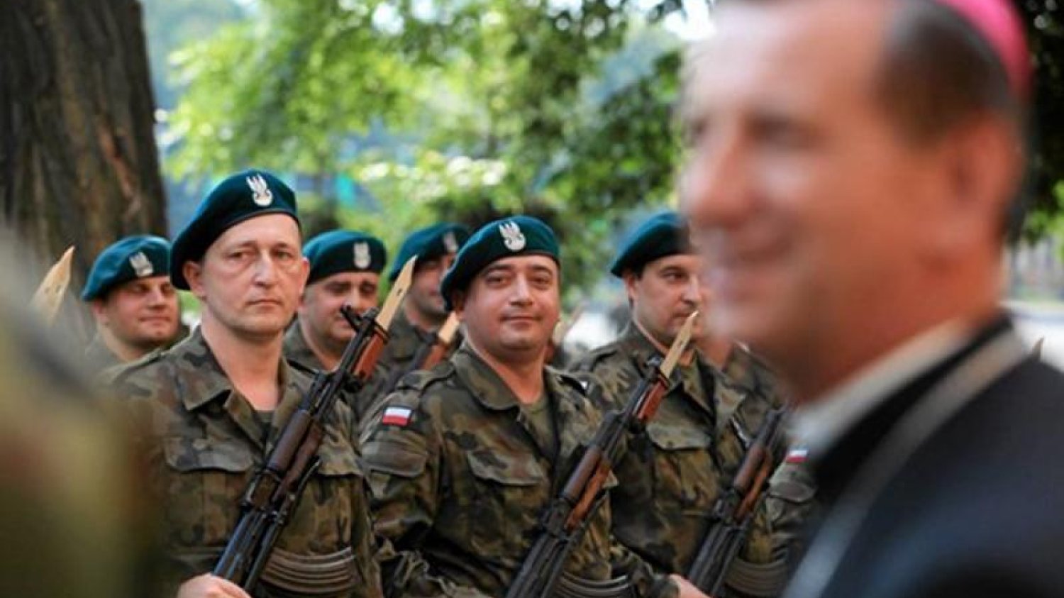 W połowie duchowy i połowie żołnierz. Kim są kapelani wojskowi?