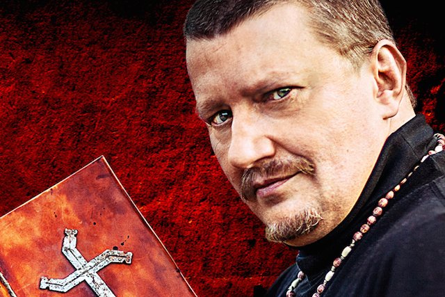 Jacek Piekara lubi pisać. Książki pisze dobrze, o ludziach czasami pisze źle.