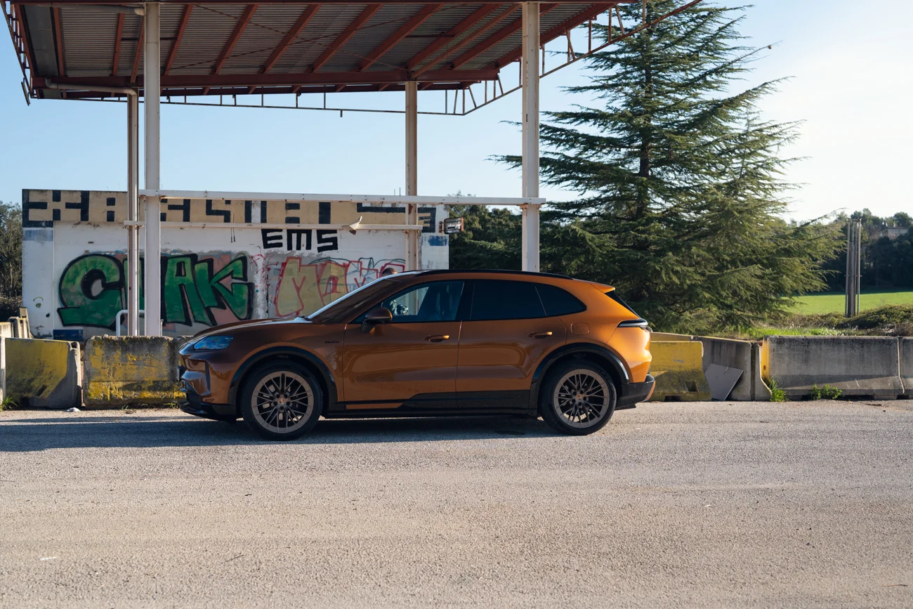 Porsche Cayenne Electric