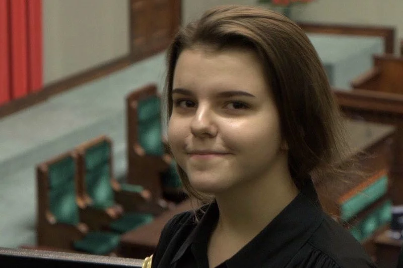 Paulina FIlipek, uczennica jednego z warszawskich gimnazjów, uważa, że reforma edukacji odebrała wielu jej kolegom szansę na spełnianie marzeń.