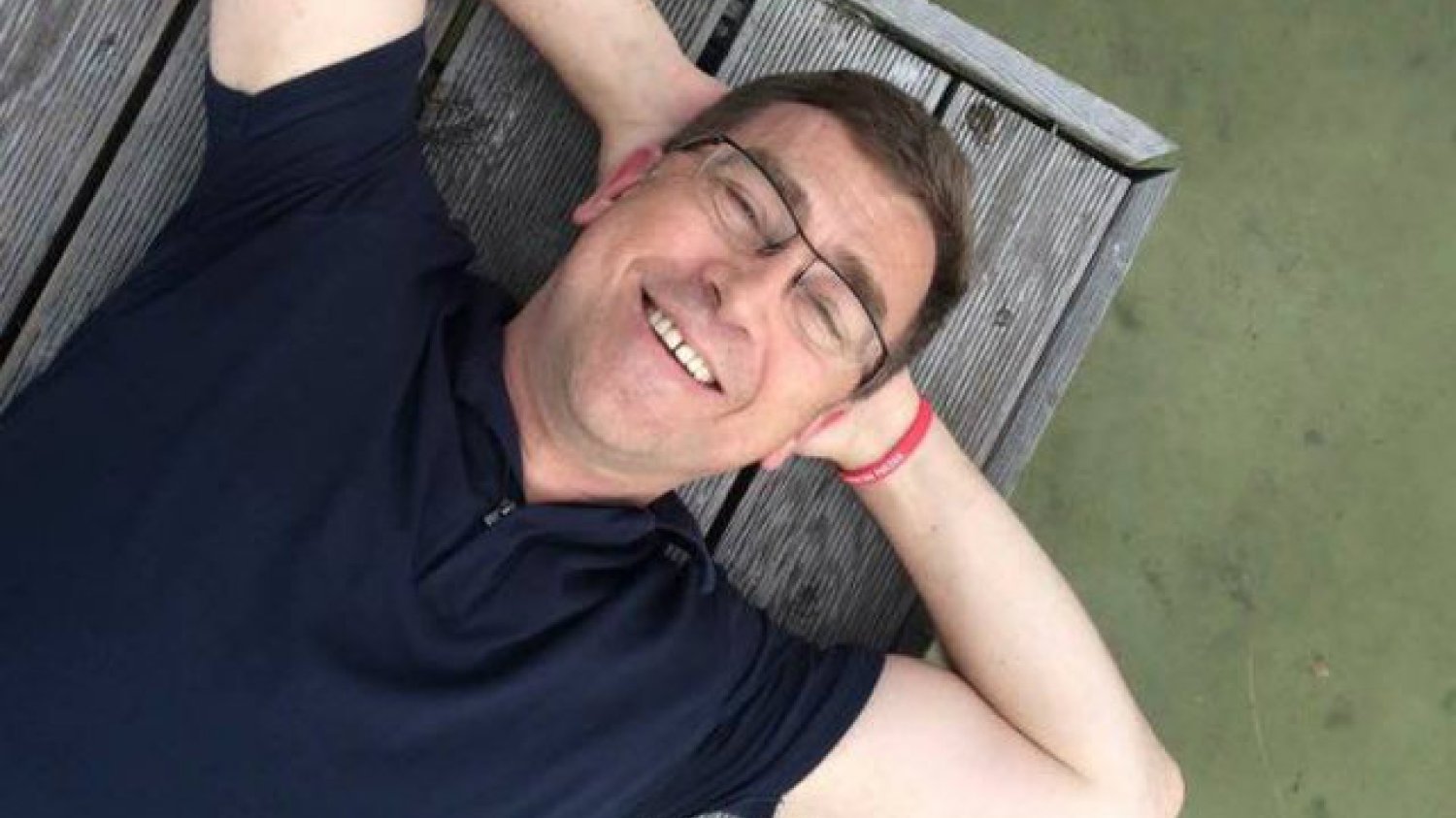 "Twarz ma się tylko jedną". Maciej Orłoś napisał, co myśli o Telewizji Polskiej za czasów "dobrej zmiany".