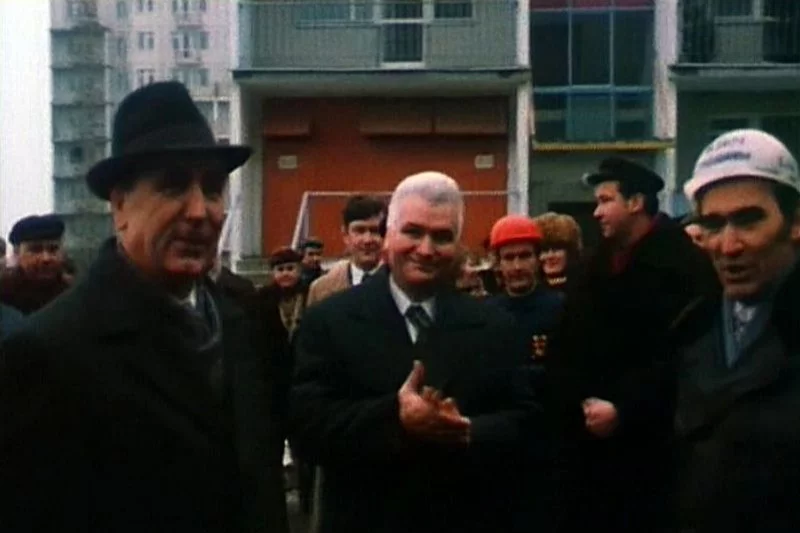 Towarzysz Edward Gierek podczas uroczystości oddania do użytku pierwszych bloków na Ursynowie.