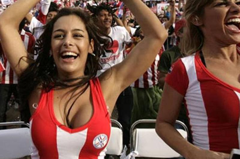 Kobieta i miłość do futbolu - to wcale nie musi się wzajemnie wykluczać