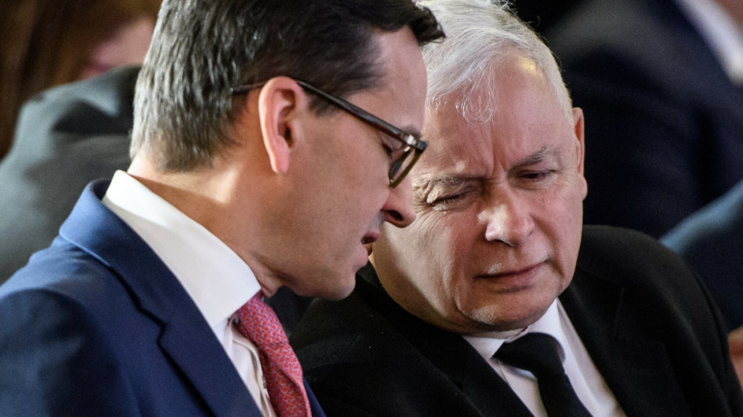 W PiS są już pogodzeni, że trzeba będzie oddać władzę? "Zbudowanie koalicji z PSL jest niemożliwe"