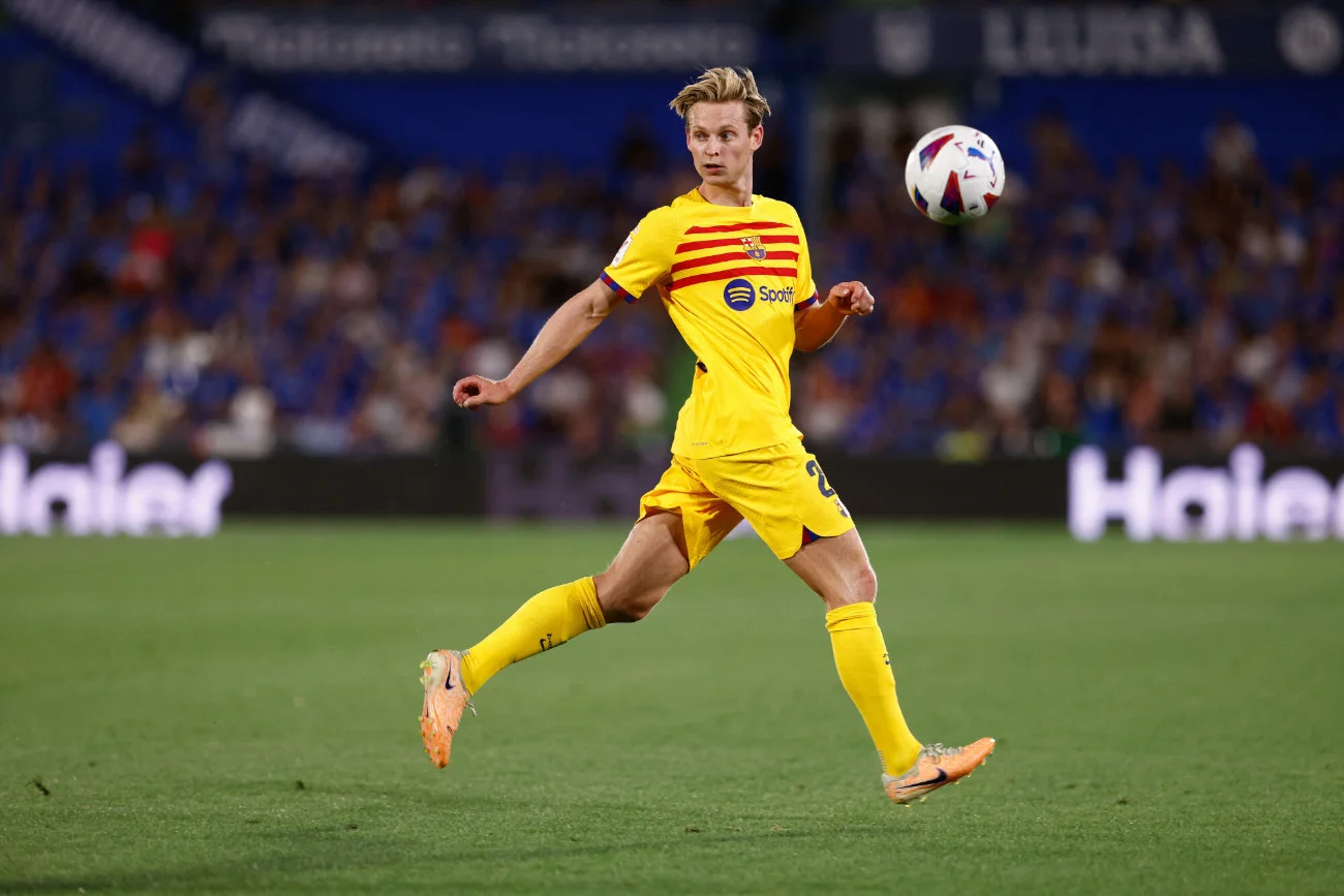 Frenkie de Jong został kupiony przez Bercelonę aż za 75 mln euro