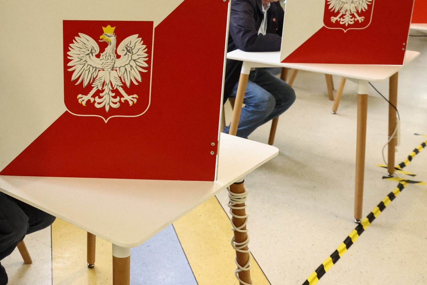 The lawyer  General wants a recount of the votes. The number of polling stations has been announced.