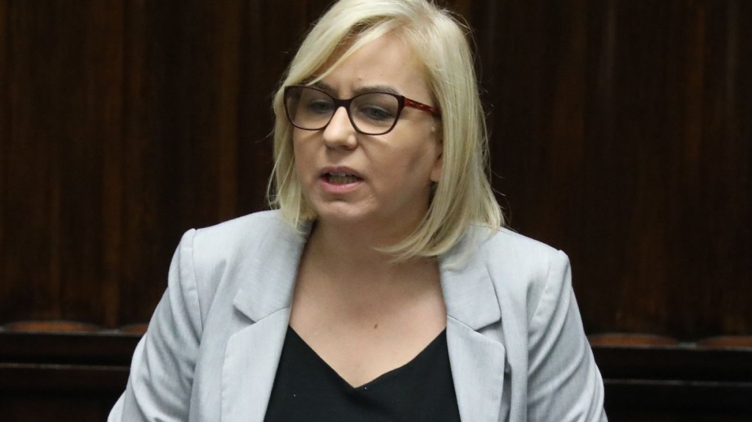 Hennig-Kloska szykuje się do dymisji? "Te decyzje należą do liderów". Rekonstrukcja rządu Tuska. Hennig-Kloska o ewentualnej dymisji.