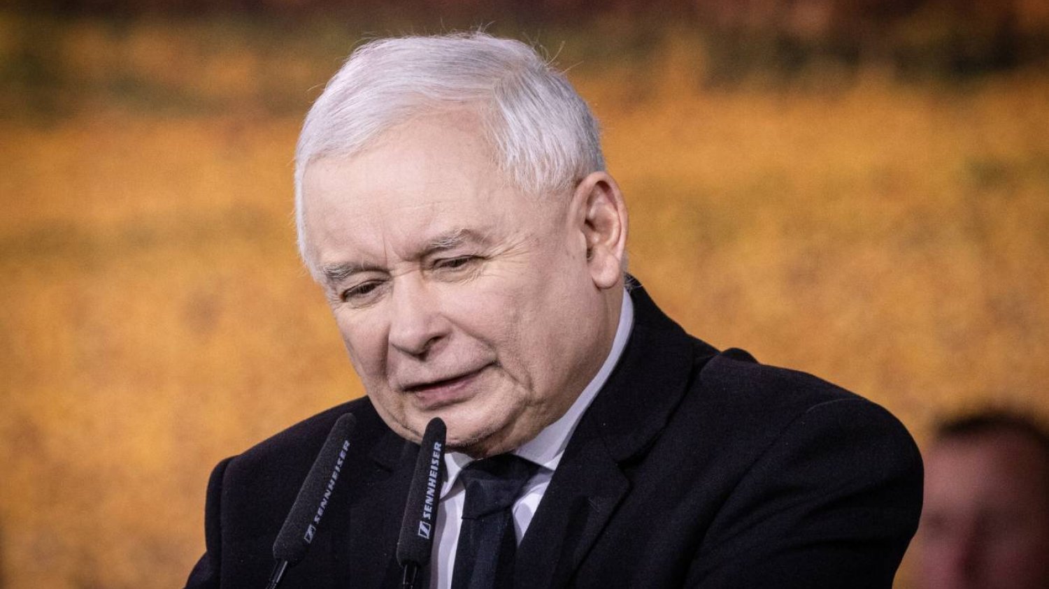 Jarosław Kaczyński wychodzi ze szpitala. Ruszy na objazd Polski