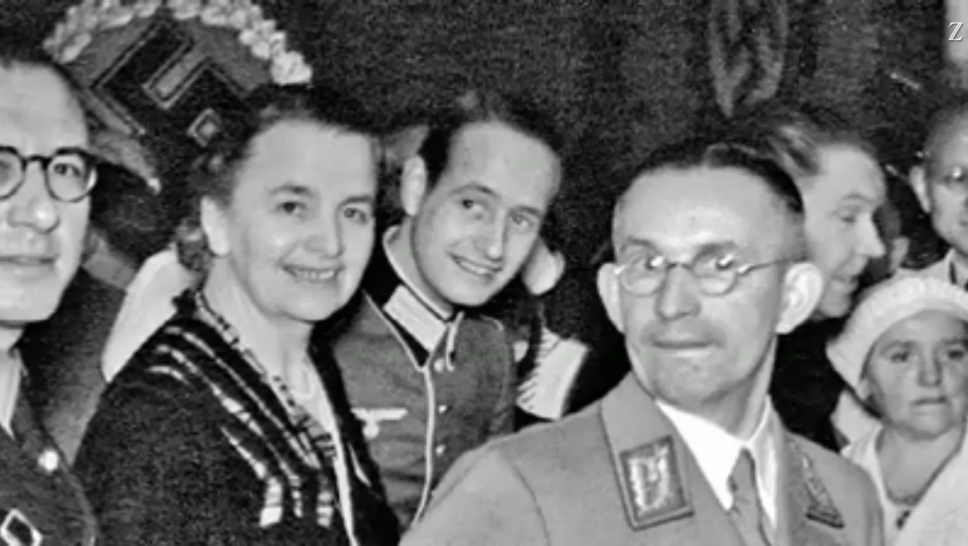 Rudolf-August Oetker, współtwórca koncernu spożywczego Dr. Oetker, dobrowolnie wstąpił do Waffen SS