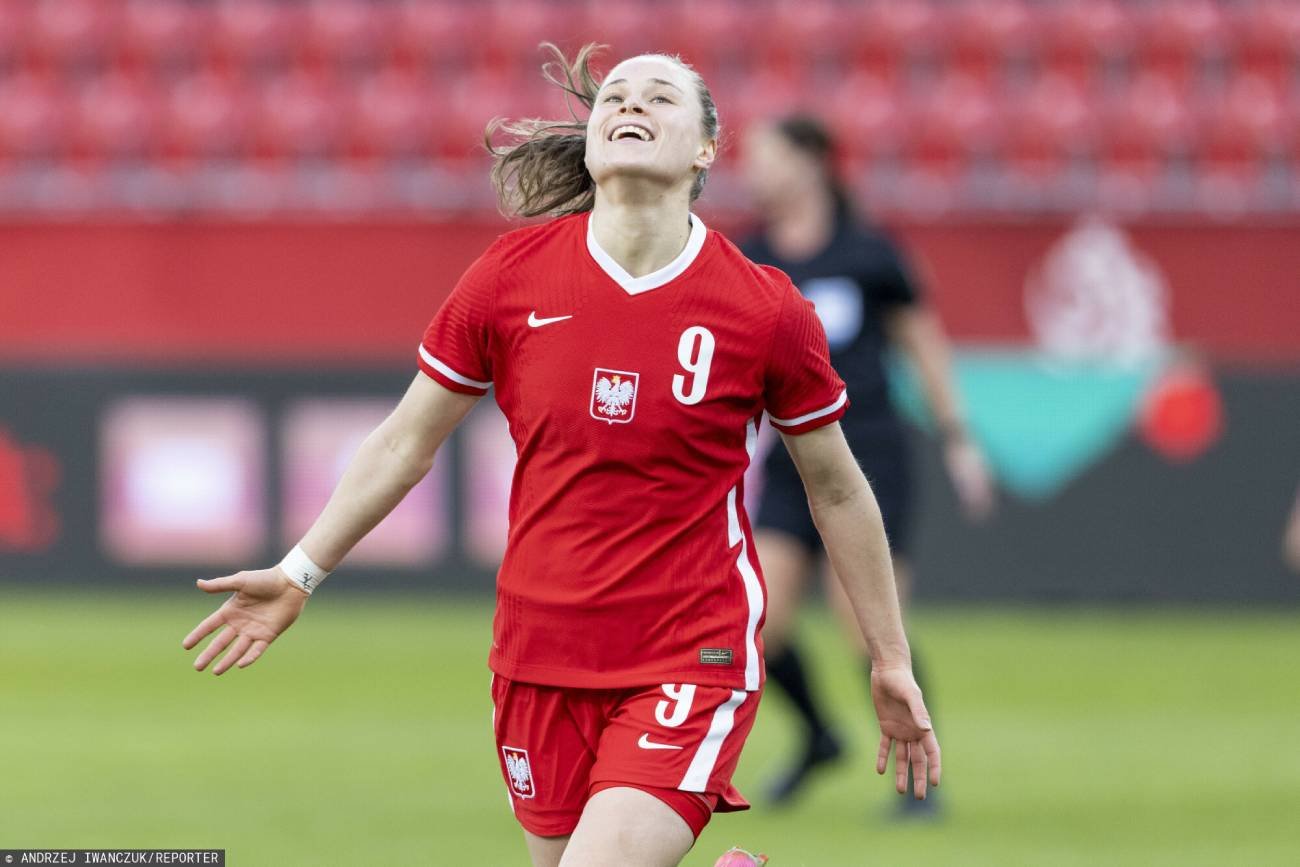 Mecz towarzyski piłkarskiej reprezentacji kobiet: Polska - Szwecja. Na zdjęciu Ewa Pajor