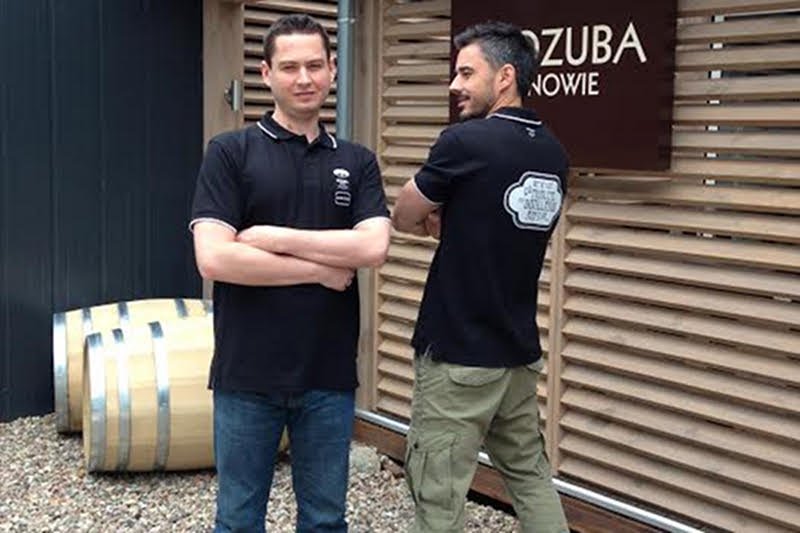 Pierwsza polska whisky jest już w beczkach. "Jak ktoś woli wydać 30 zł na whisky z dyskontu, to proszę bardzo