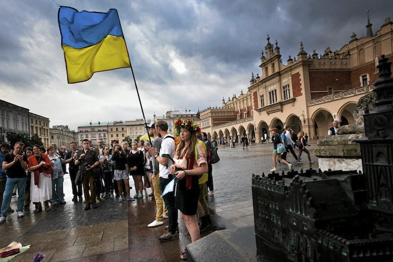 Ukraińcy w Polsce mogą liczyć na nieco ponad 2 tys. zł.
