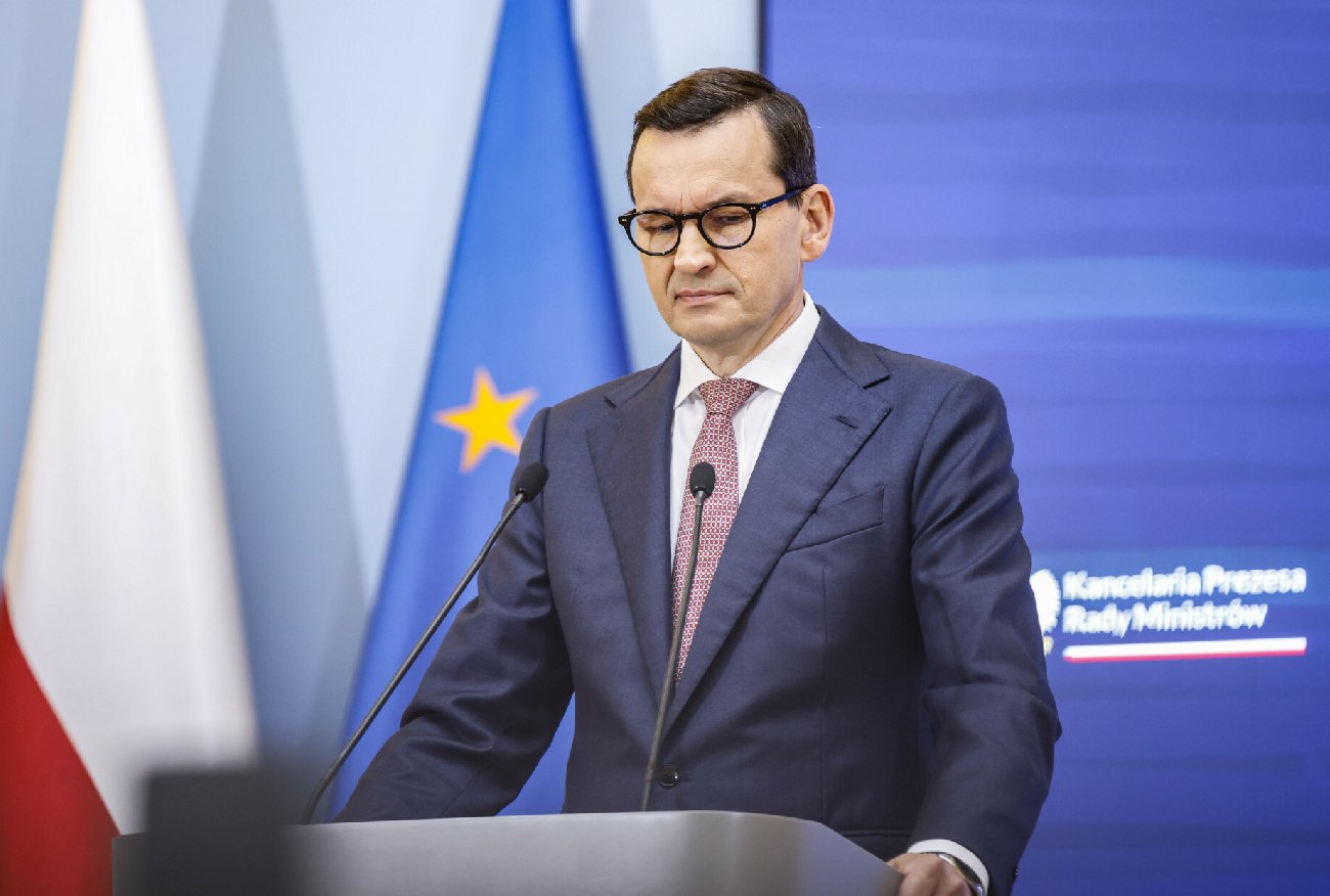 Mateusz Morawiecki wysłał córkę do szkoły. Ludzie patrzą na cennik.