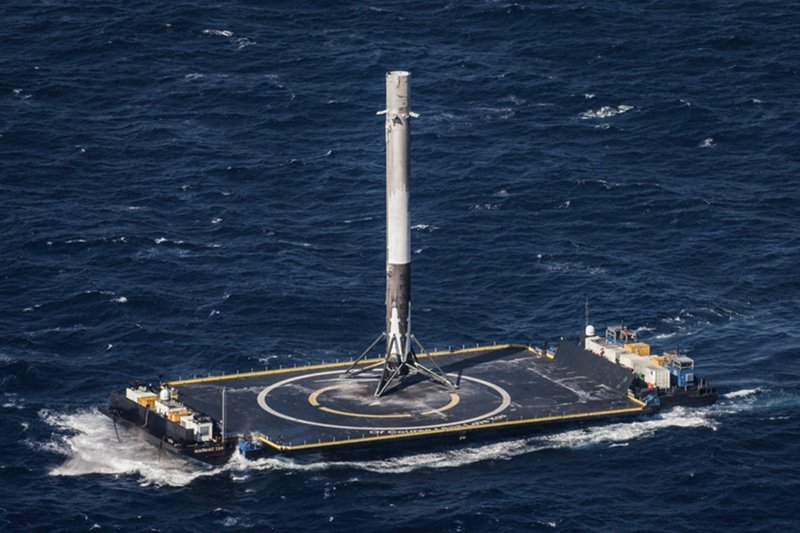 Elon Musk chce wysłać ludzi na Marsa. My nie będziemy gorsi.