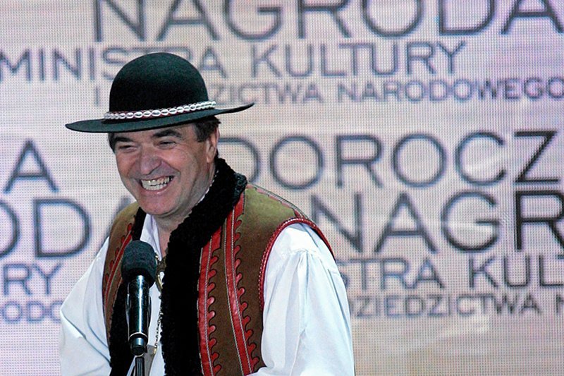 Jan Karpiel-Bułecka nie tylko wyśmiał decyzję władz Zakopanego, ale też "uszczypnął" złośliwie Andrzeja Dudę.