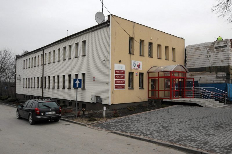 W 2013 r. funkcjonariusze publiczni popełnili ponad 7,3 tysięcy przestępstw urzędniczych (budynek na zdjęciu jest tylko ilustracją do tekstu)