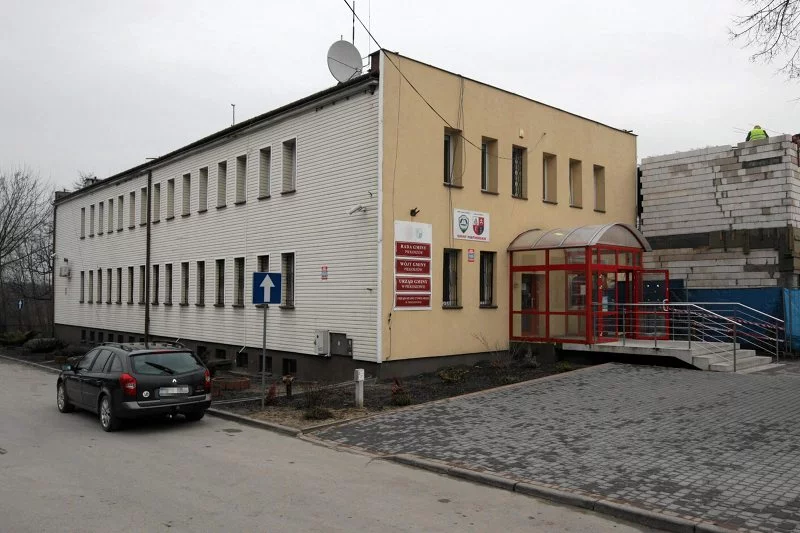 W 2013 r. funkcjonariusze publiczni popełnili ponad 7,3 tysięcy przestępstw urzędniczych (budynek na zdjęciu jest tylko ilustracją do tekstu)