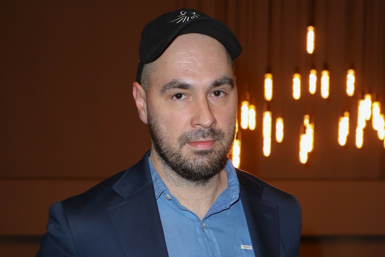 Jakub Żulczyk napisał o braku refundacji dla antyszczepionkowców.