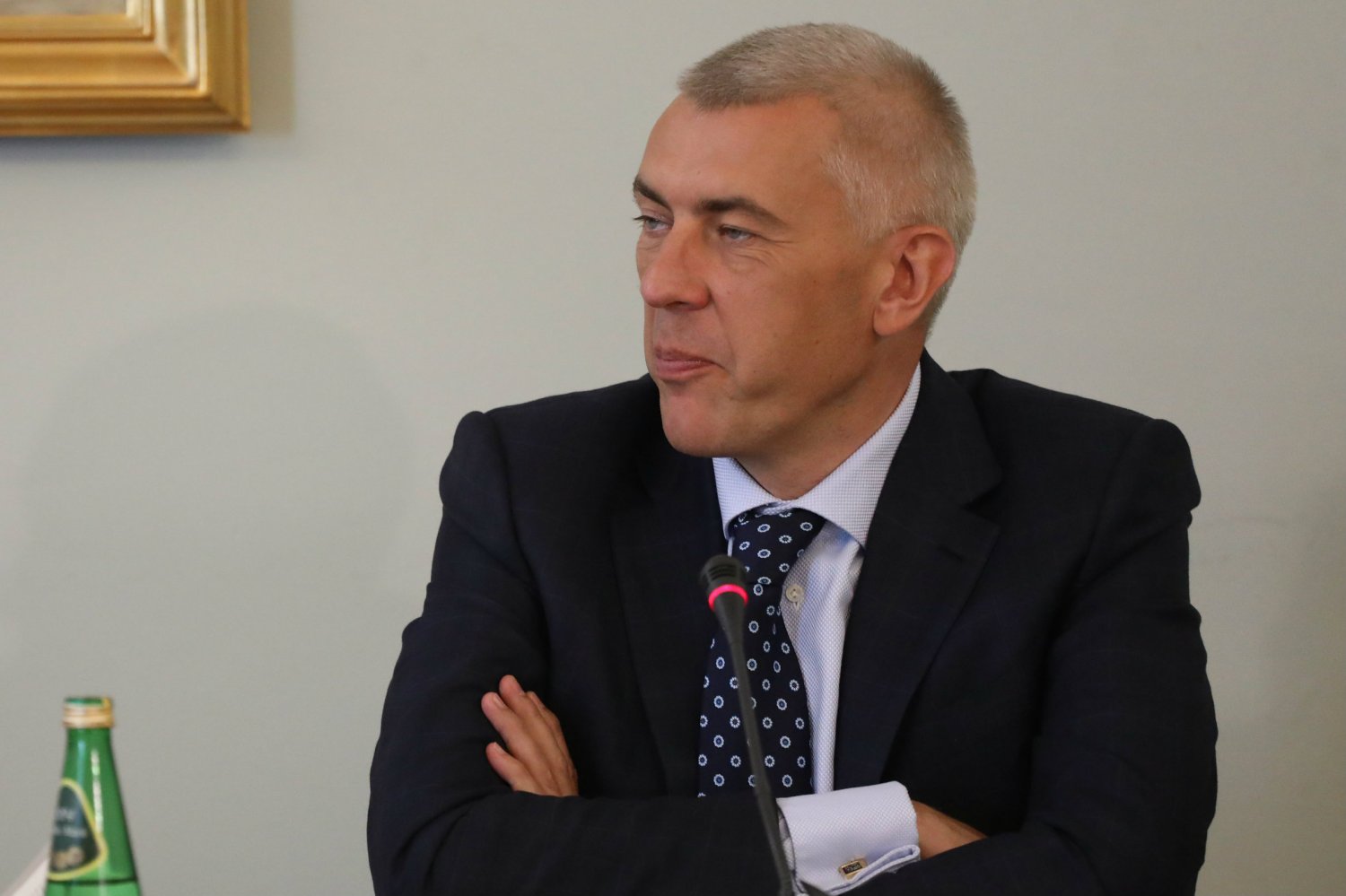 Roman Giertych chętnie komentuje aferę z KNF na Facebooku i Twitterze.