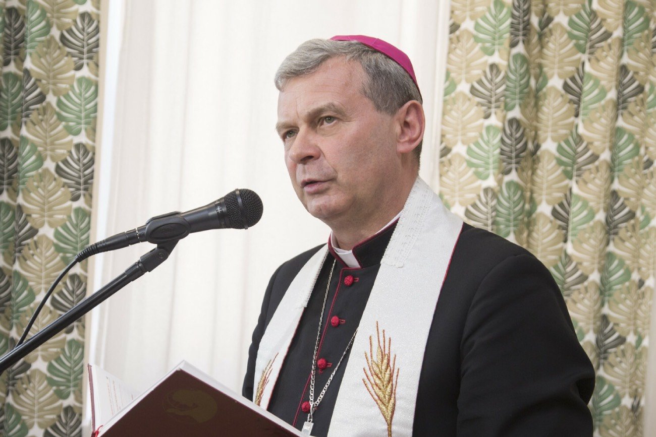 Biskup Tadeusz Bronakowski