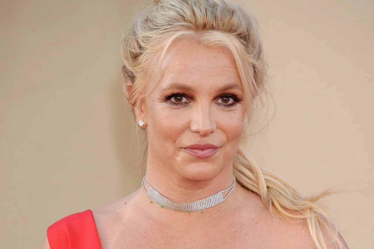 Britney Spears oskarża bliskich.