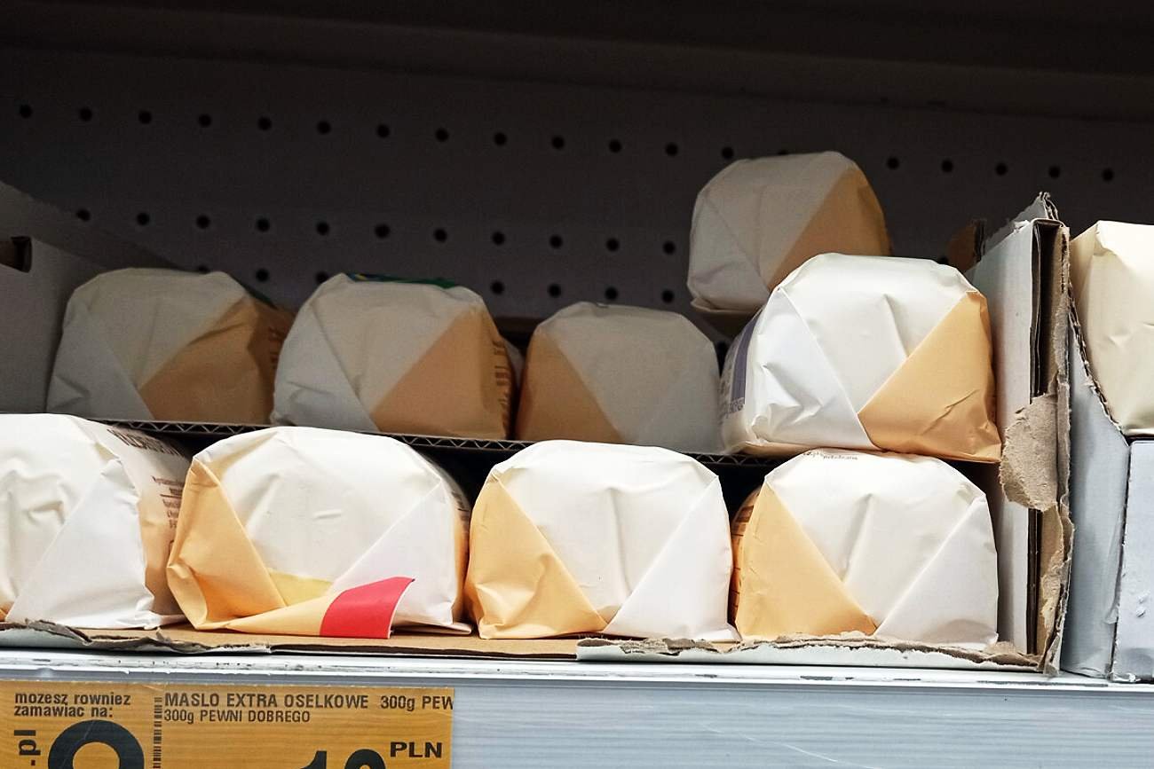 Tak rozpoznasz w sklepie masło dobrej jakości. Ona opisuje prosty trik.