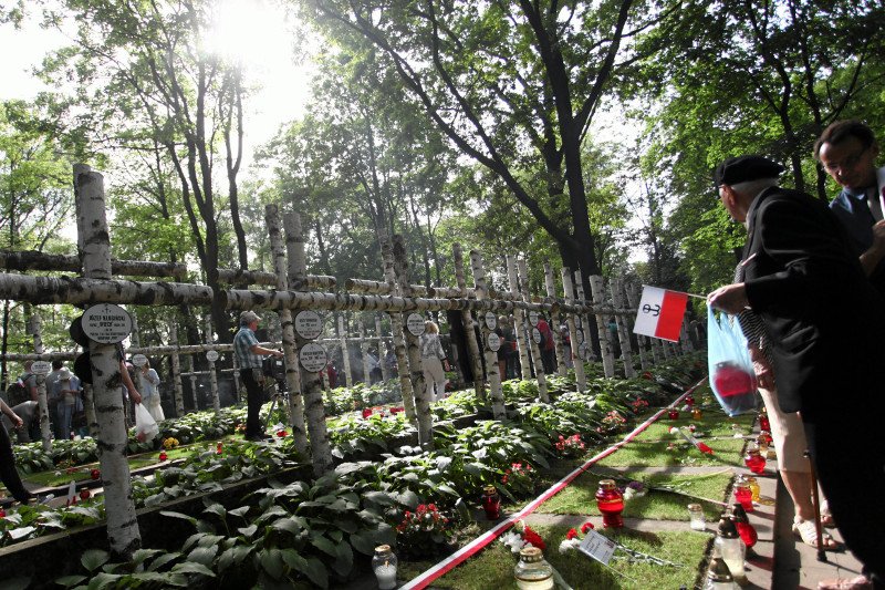 Grób powstańca okradziony na Powązkach