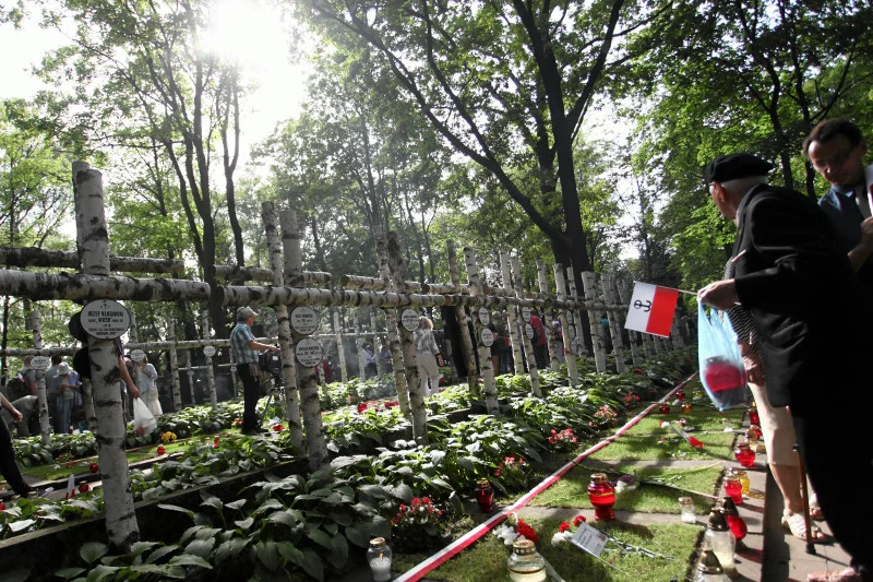 Grób powstańca okradziony na Powązkach