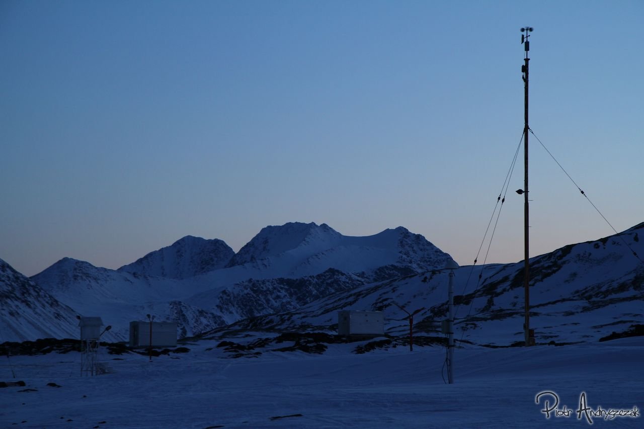 Zdjęcie zrobione o północy 7 kwietnia