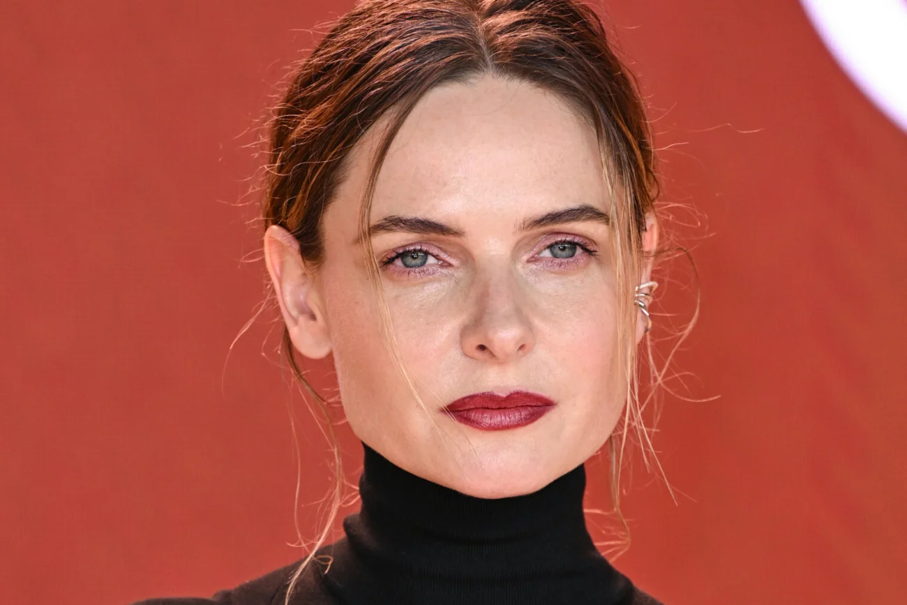 Rebecca Ferguson opowiedziała o nieprzyjemnej współpracy z jednym z aktorów. Fani zaczęli spekulować, o kogo mogło jej chodzić.
