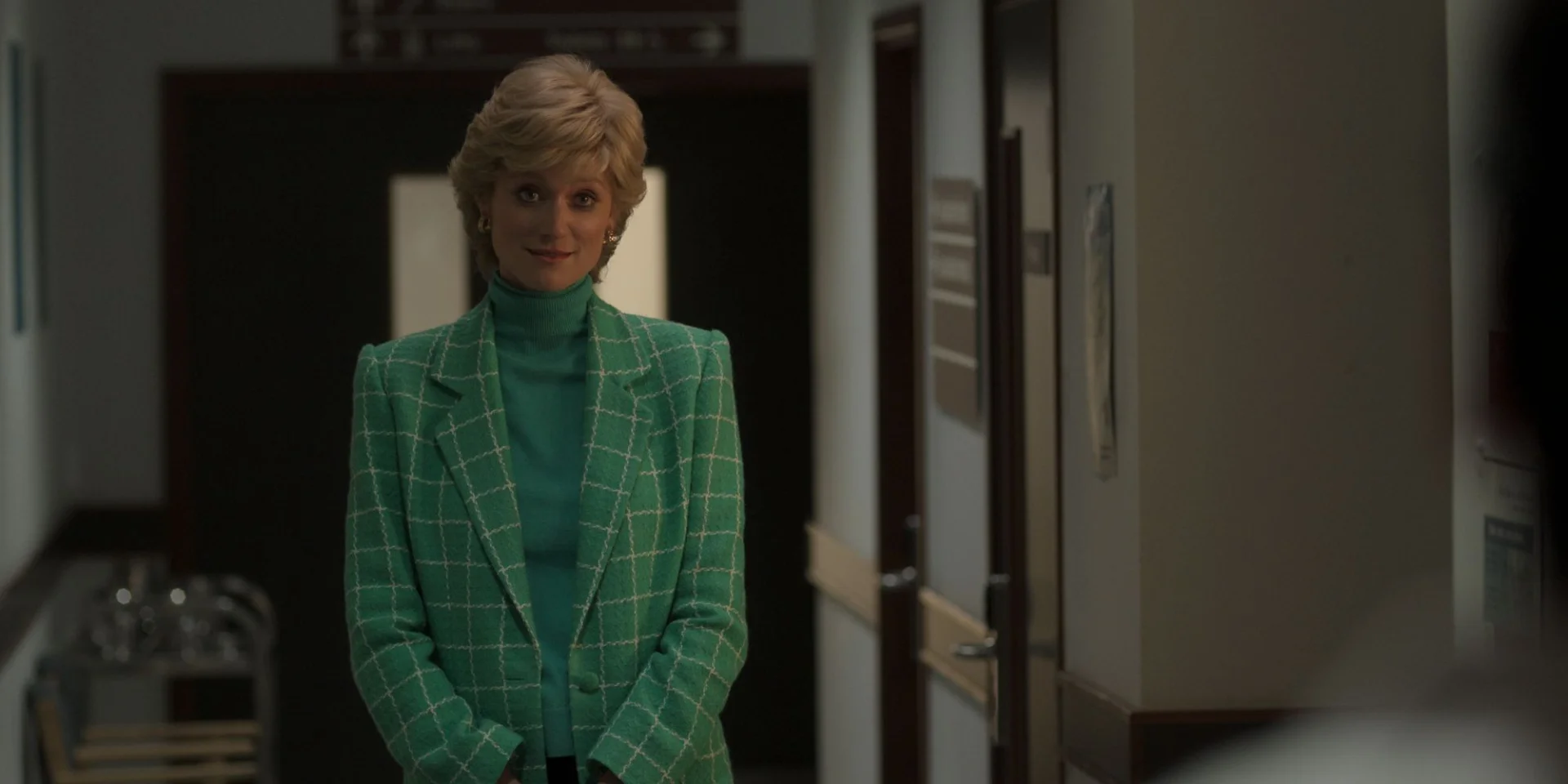 Elizabeth Debicki jako ksieżna Diana w "The Crown"