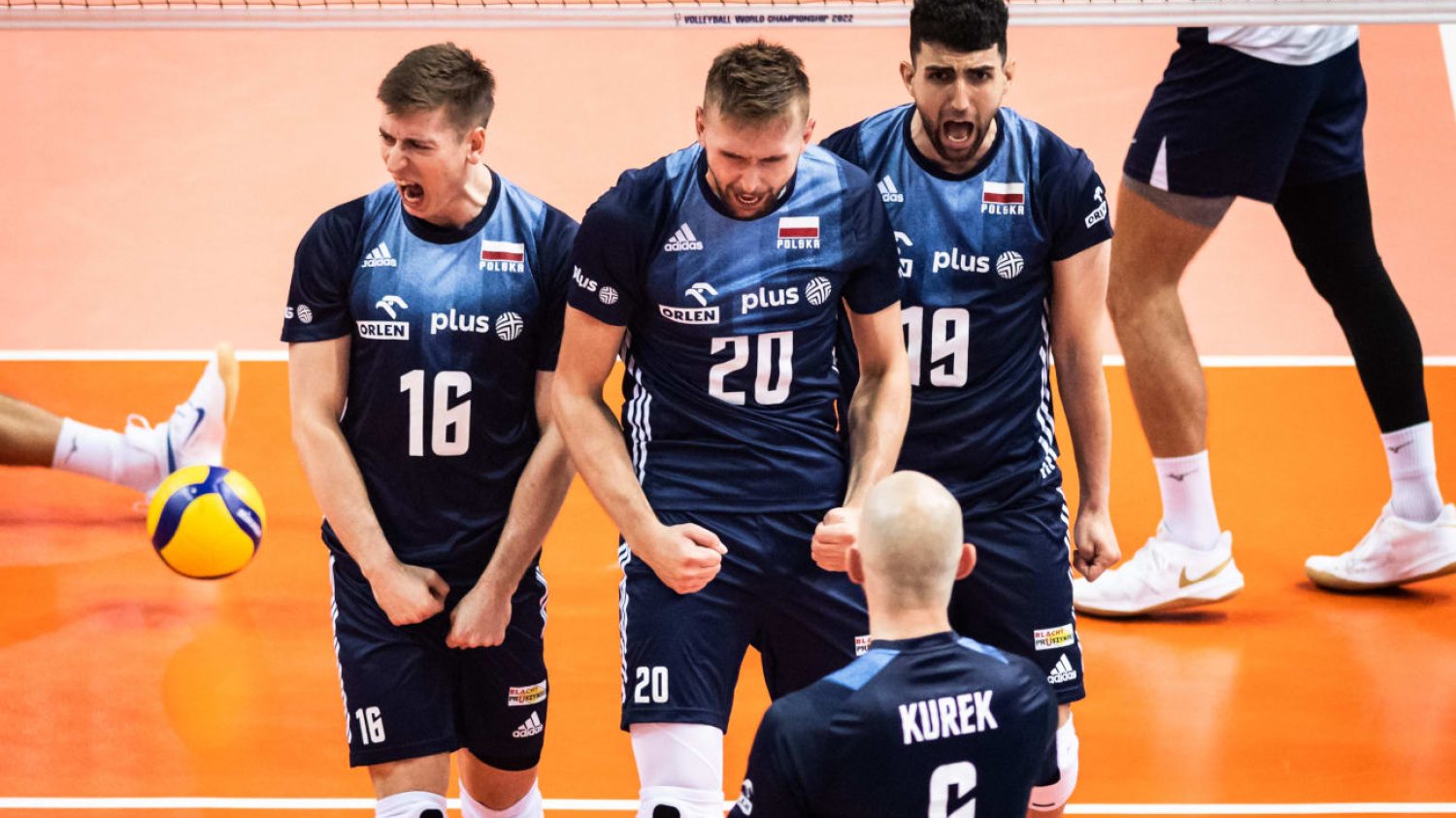 Reprezentacja Polski siatkarzy zwyciężyła we wtorkowy wieczór 3:1 w hitowym pojedynku MŚ z Amerykanami.