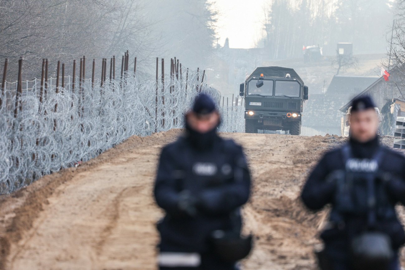 Tymczasowa zapora na granicy z Rosją ma być podobna do tej, jaka powstała na granicy polsko-białoruskiej