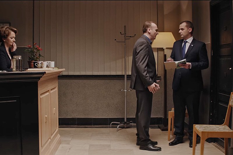 Paweł Kukiz odniósł się m.in. do tej sceny z najnowszego odcinka serialu satyrycznego "Ucha prezesa"...