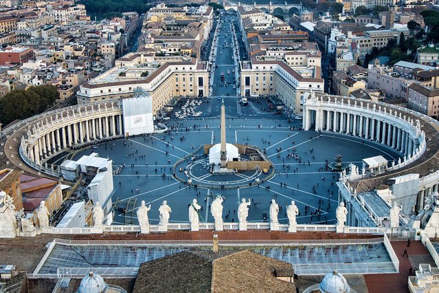 Watykan przypomina, że katolicy obchodzą Rok Miłosierdzia.