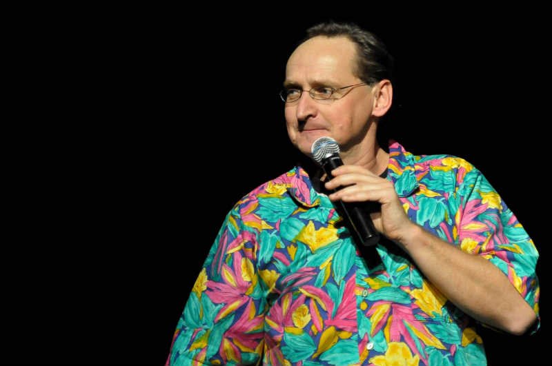 Wojciech Cejrowski tłumaczy, że głosowanie w wyborach sprowadza się do "dania kopniaka władzy".