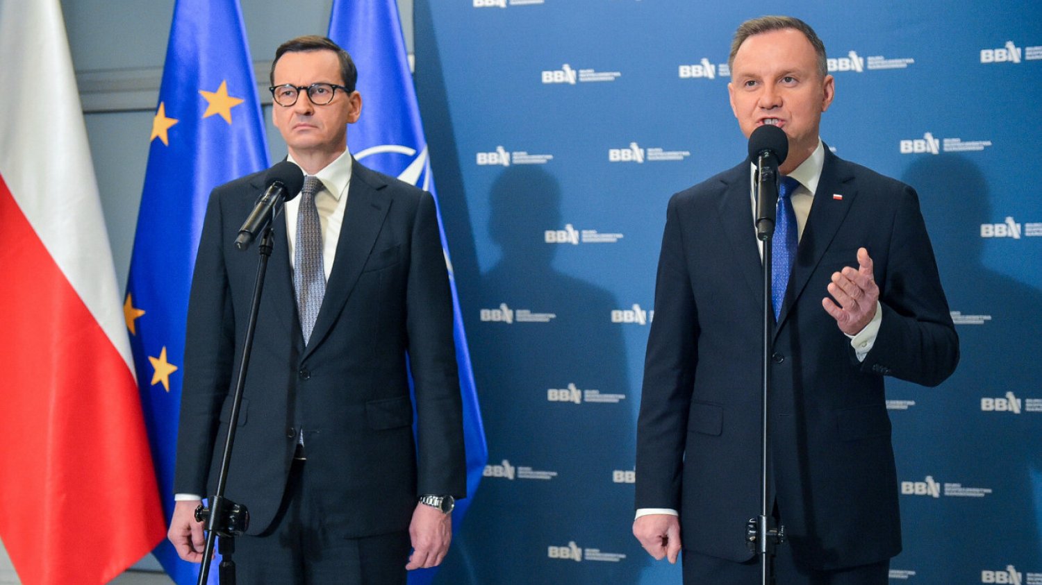 Prezydent Andrzej Duda spotkał się z premierem, ministrami oraz dowódcami wojskowymi w Biurze Bezpieczeństwa Narodowego.