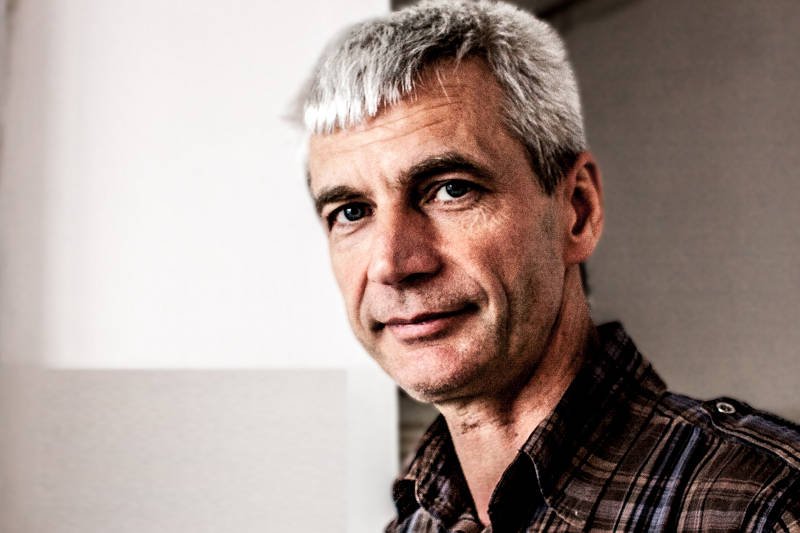 Lesław Juszczyszyn. Był ofiarą księdza - pedofila, a później sam poszedł do seminarium. Dziś, już jako były ksiądz, pomaga tym, którzy odchodzą z posługi