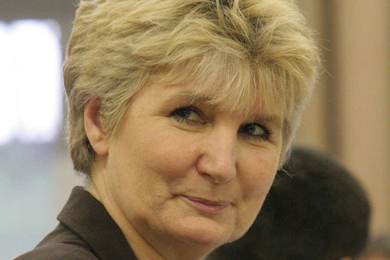 Posłanka Bożena Sławiak pisze do Tuska o tym, jak podczas wyborów regionalnych stosuje się groźby, szantaże i przekupstwo