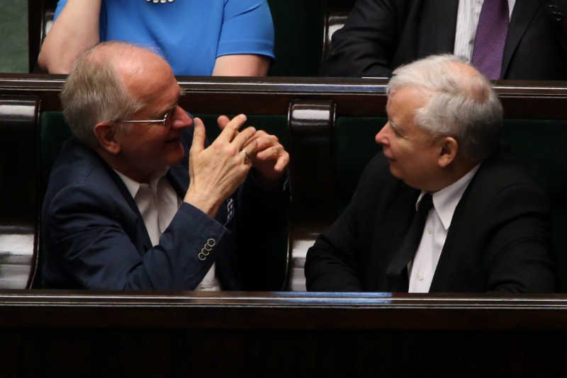 PO chce, by prokuratura zbadała wpływ Jarosława Kaczyńskiego na decyzję Rady Mediów Narodowych ws. odwołania Jacka Kurskiego z funkcji prezesa TVP. Na zdjęciu prezes PiS i szef RMN Krzysztof Czabański.