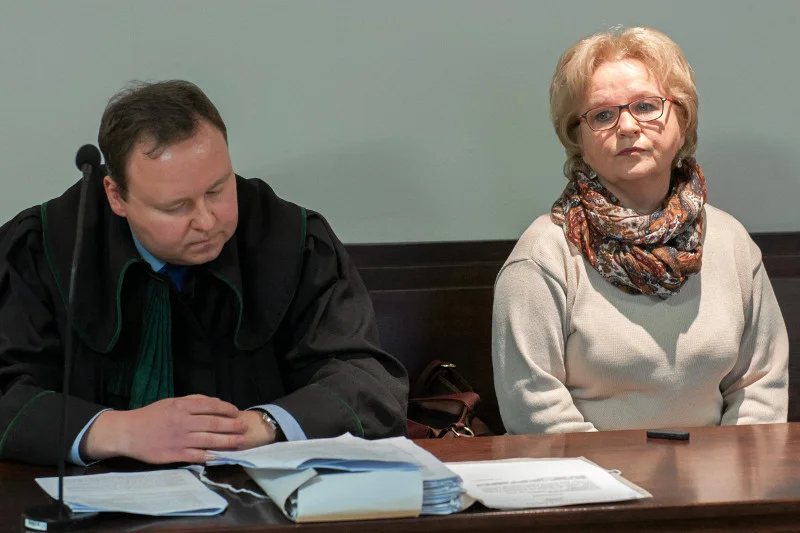 Prokuratura nie odpuszcza nauczycielce zdjęcia krzyża ze ściany. Symbol religijny został powieszony w pokoju nauczycielskim bez zgody kadry pedagogicznej.