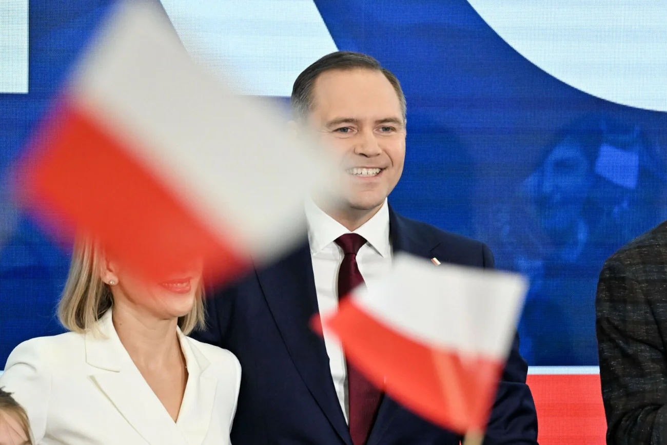 Tego nie usłyszycie od polityków PiS. Oto jak wypadł Nawrocki na tle ich byłych kandydatów Karol Nawrocki i PiS przemilczeli ten problem. A tak źle jeszcze nie było