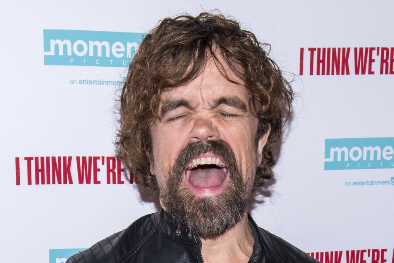 Peter Dinklage skrytykował Disneya za remake "Królewny śnieżki i siedmiu krasnoludków".