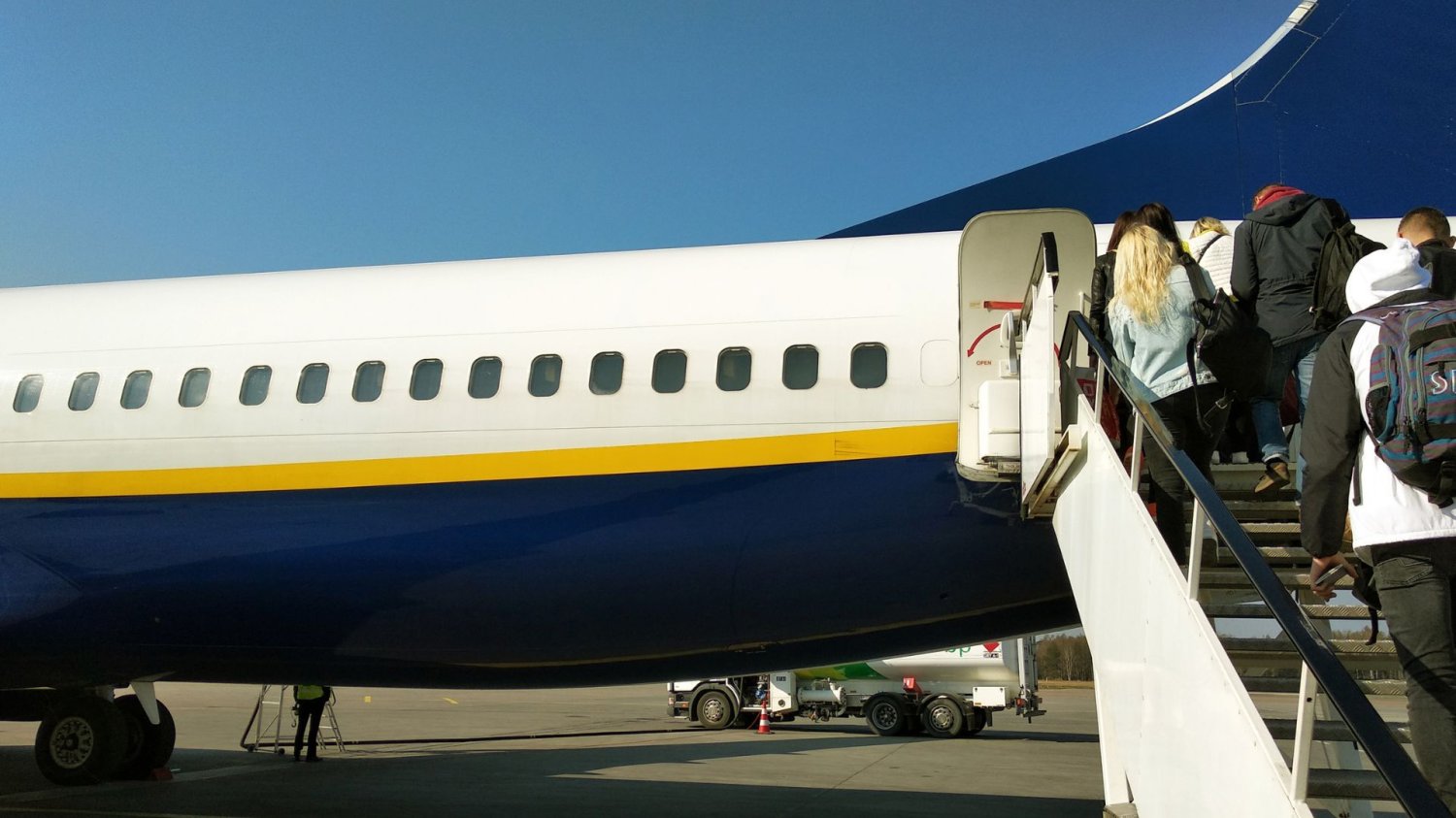Ryanair i Wizz Air tną ceny. Gdzie w Europie polecisz teraz za grosze Ceny lotów do Nicei czy Barcelony lecą w dół