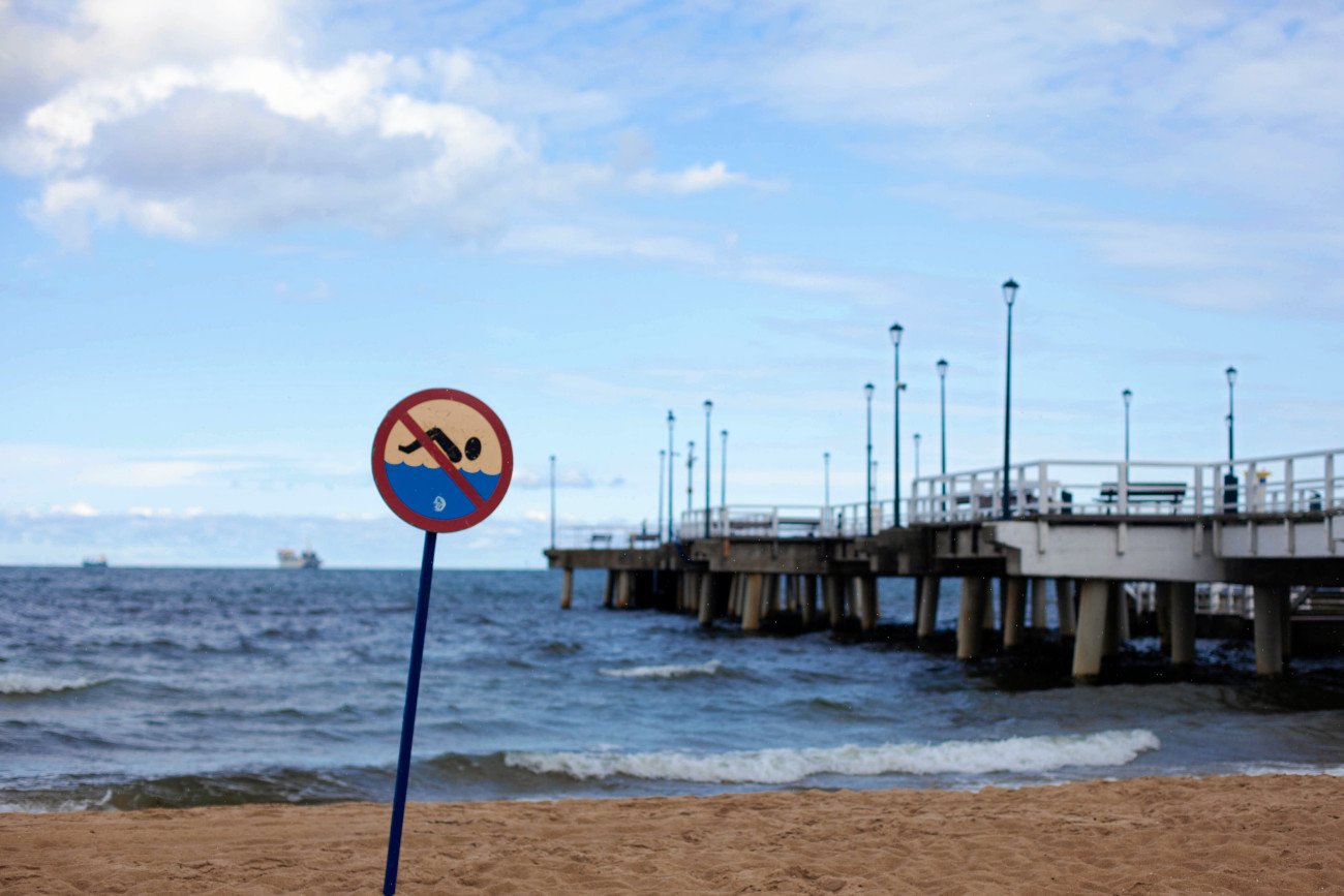 Niepokojące obserwacje naukowców. W 2021 roku czeka nas intensywny zakwit sinic w Bałtyku.