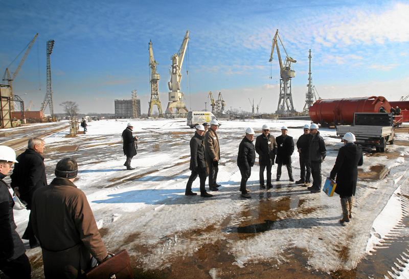 Byli stoczniowcy żądają od Skarbu Państwa 70 mln złotych.