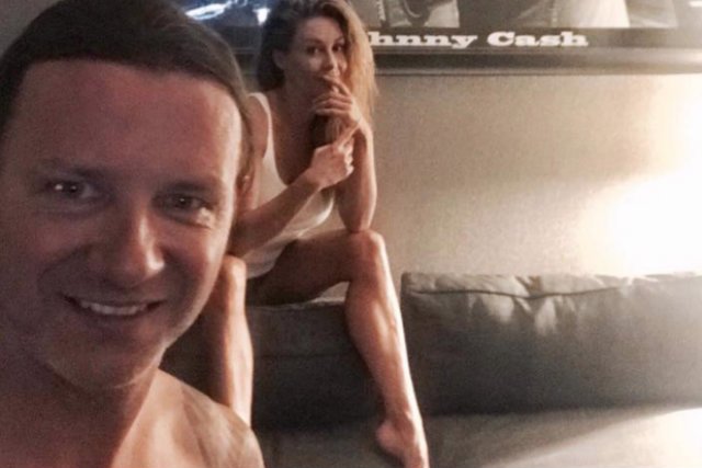 Małgorzata Rozenek odpowiedziała na Facebooku Kubie Wojewódzkiemu po tym, jak dziennikarz napisał, że ujawni treść jej SMS-ów, wyraźnie sugerując, że były one dwuznaczne.