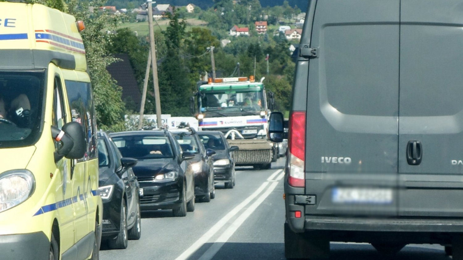 Ogromne korki na Zakopiance. Polacy masowo ruszyli w Tatry.
