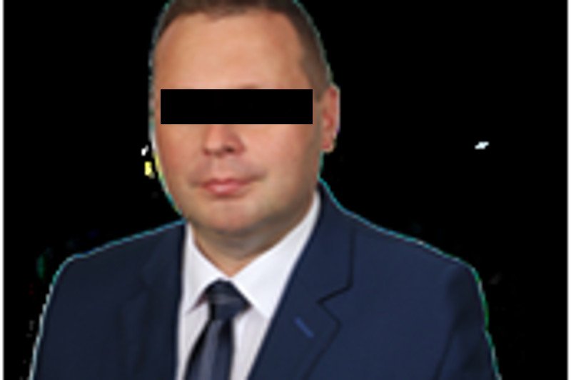 Radny z Miechowa wybrany z list PiS Wojciech D. aresztowany pod zarzutem prowadzenia samochodu pod wpływem alkoholu i molestowania seksualnego 15-latki.