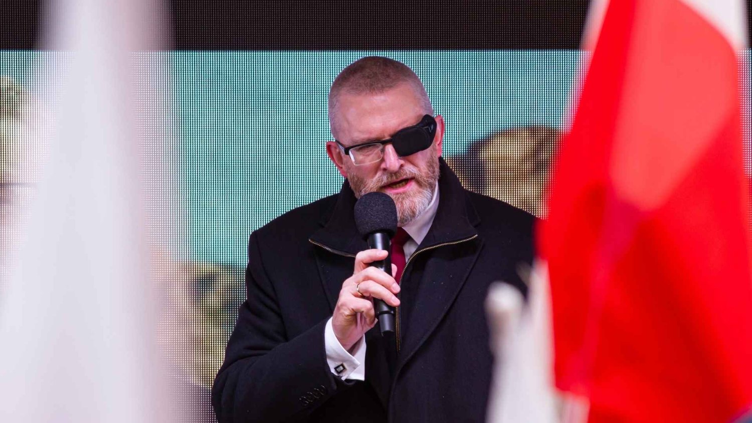 braun proces Pikieta, policja i polityk w roli oskarżonego. Startuje proces Brauna